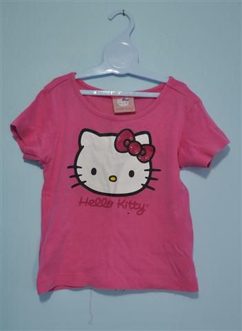 Blusa Hello Kitty tamanho 4 anos